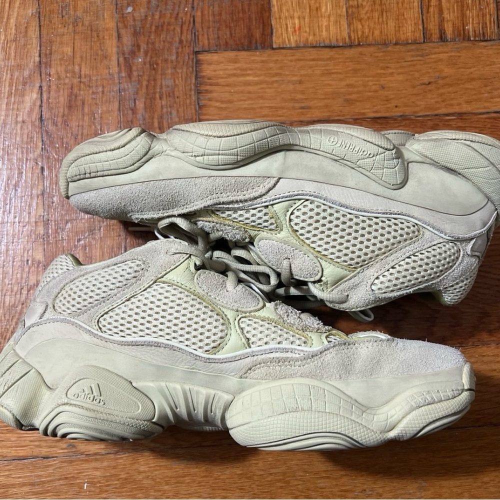 SOLD Yeezy 500 super moon yellow
